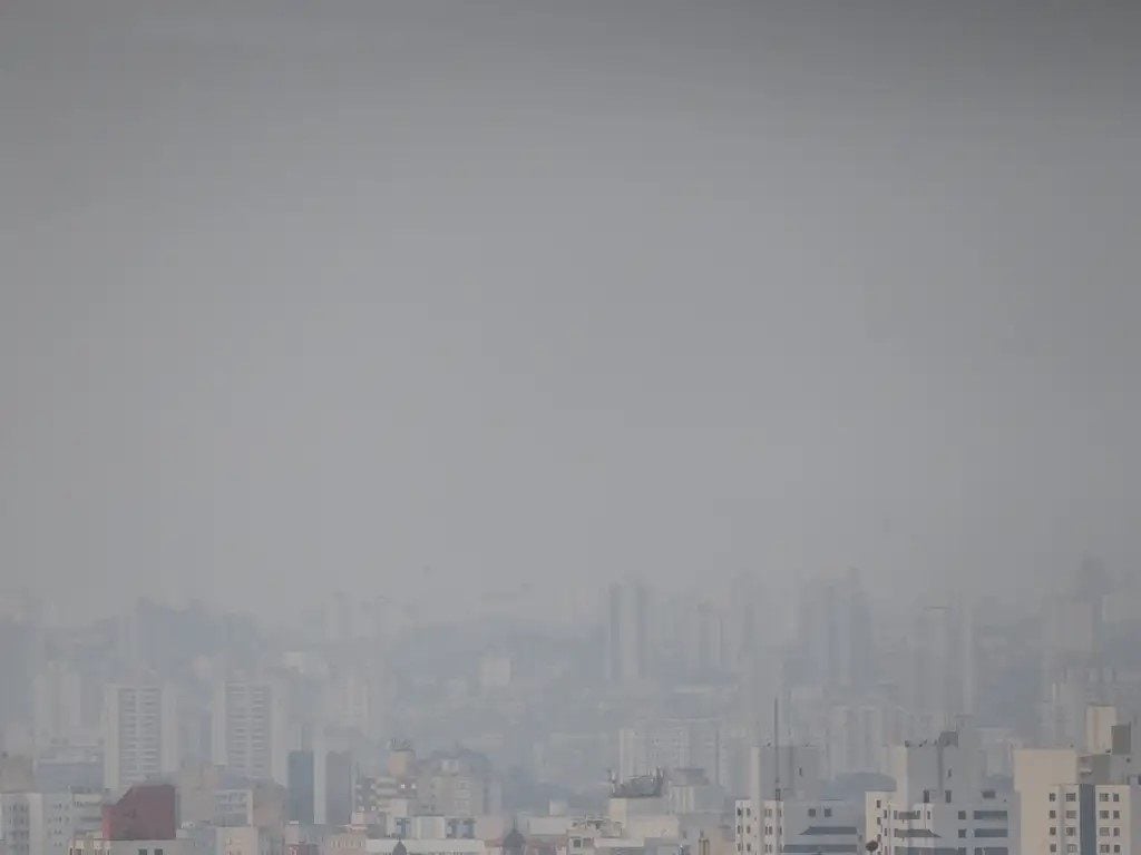 São Paulo tem o ar mais poluído entre as maiores cidades do mundo pelo segundo dia seguido