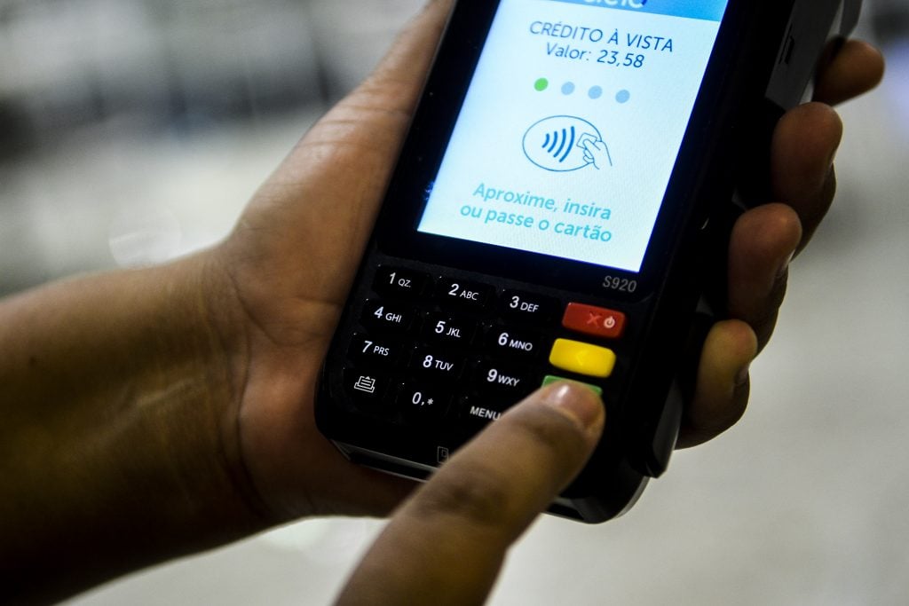 Endividamento das famílias recua pelo segundo mês consecutivo