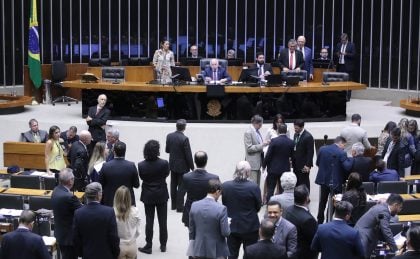 Câmara aprova texto-base da reoneração da folha de 17 setores e de municípios