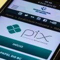 Câmara aprova projeto que cria o ‘Pix Pensão’ para facilitar o pagamento de pensão alimentícia