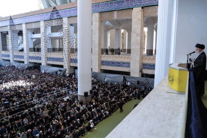 Israel é ‘inimigo comum’ das nações muçulmanas e ‘não vai durar muito’, diz Khamenei