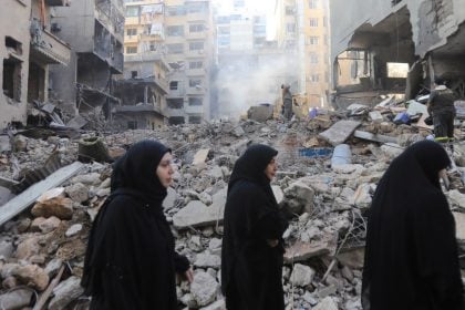 Beirute vive noite de terror com bombardeios israelenses