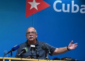Cuba aguarda chegada de furacão e governo promete volta da eletricidade na segunda