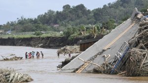 Tempestade tropical deixa dezenas de mortos nas Filipinas