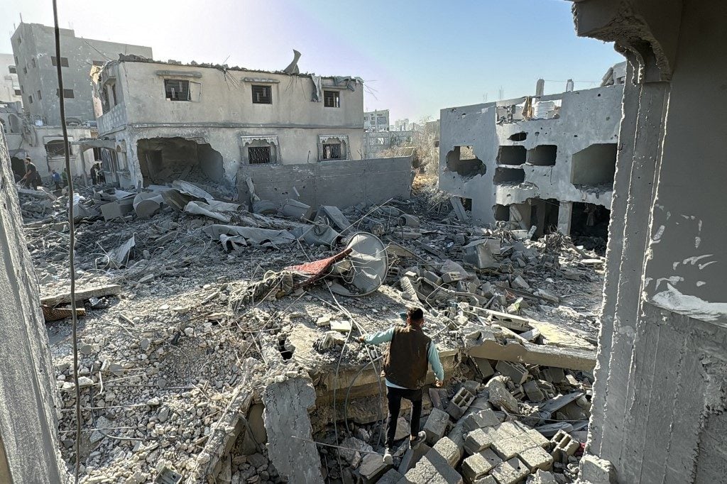 Israel bombardeia Gaza e Líbano após ataque contra o Irã