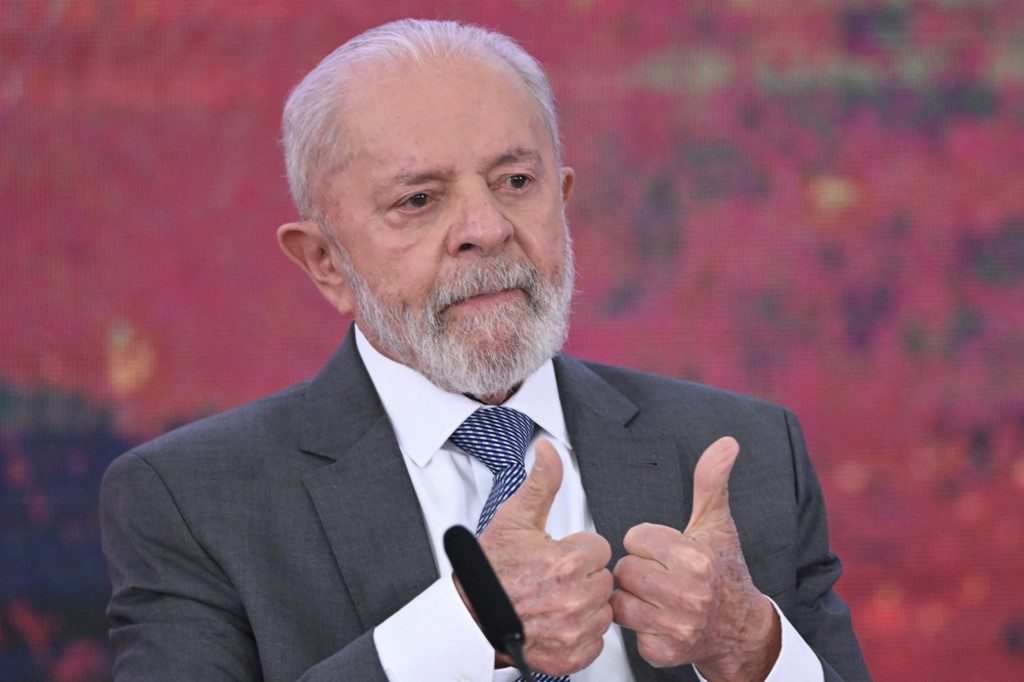 Sem poder viajar, Lula publica série de vídeos com pedidos de votos para aliados no 2º turno