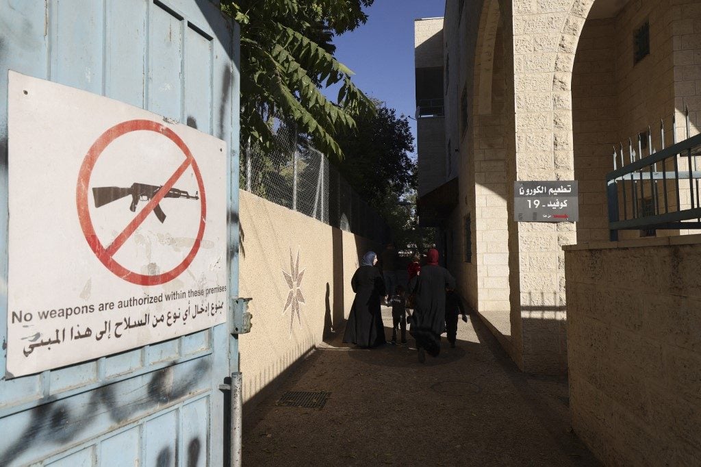 Sede da agência da ONU para refugiados palestinos em Jerusalém é invadida em ação da polícia israelense