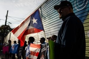 'Fora!': Latinos protestam contra Trump na Pensilvânia após comentários sobre Porto Rico