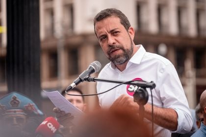 Boulos promove encontro com evangélicos e diz que respeitará os valores da religião