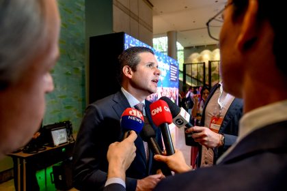 Hugo Motta consolida supermaioria e pode quebrar recorde de Lira na Câmara