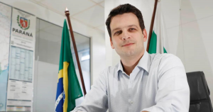 Juiz rejeita ação que poderia cassar o prefeito de Curitiba por abuso de poder