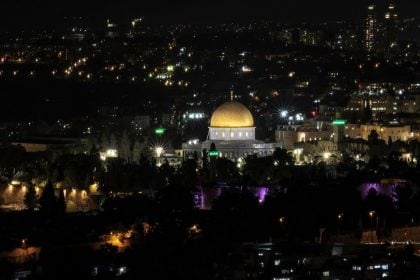 Mísseis do Irã, promessa de vingança de Netanyahu e bombardeio no Líbano: cresce a tensão no Oriente Médio