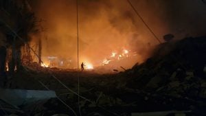 Líbano anuncia 15 mortos em bombardeios israelenses fora de redutos do Hezbollah