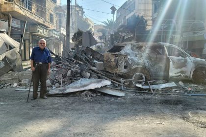 Israel intensifica bombardeios no Líbano, dentro e fora de redutos do Hezbollah