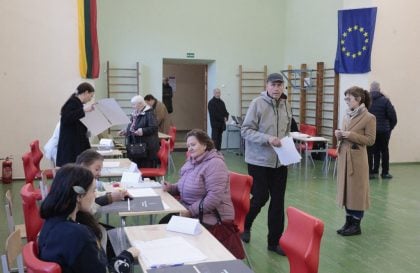 Lituânia vai às urnas em eleições legislativas com a centro-esquerda como favorita
