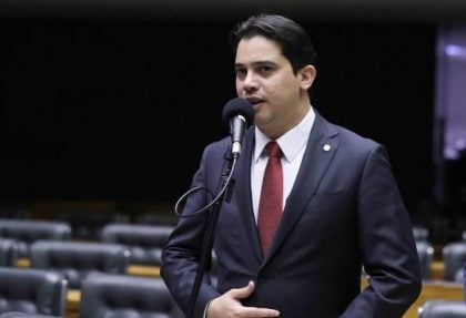 Câmara discute projeto do PL para bloquear pornografia em computadores públicos