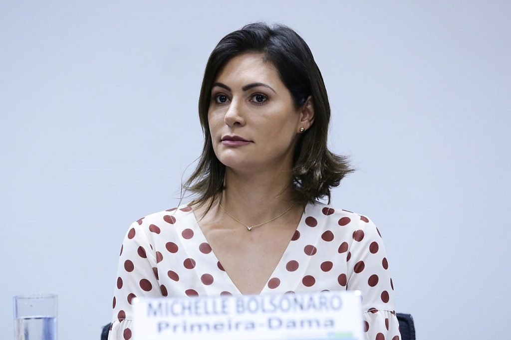 PT de Porto Alegre aciona Ministério Público contra Michelle Bolsonaro