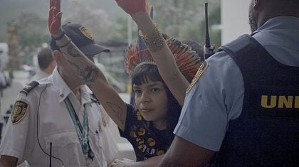Organização da COP16 reconhece ‘ação desproporcional’ contra Txai Suruí após protesto na Colômbia