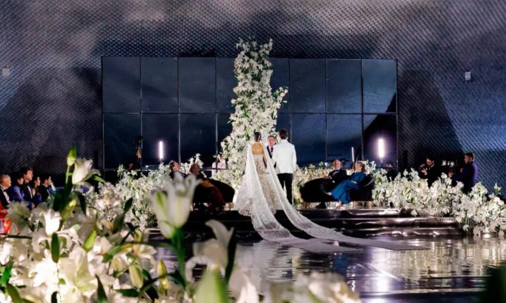 Museu Oscar Niemeyer, em Curitiba, sedia casamento de filha de desembargador; deputada questiona