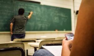 O papel da educação integral e democrática para crianças e adolescentes