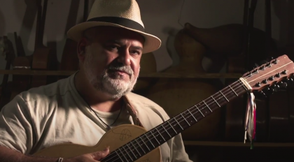 Filme sobre Levi Ramiro, violeiro e construtor de viola de cabaça, mostra seu universo sensível