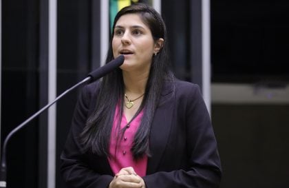 CCJ da Câmara aprova texto final de proposta que limita julgamentos do STF