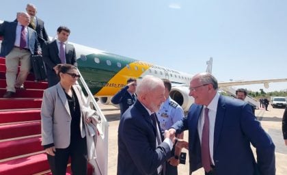 Comitiva de Lula chega ao Brasil após avião presidencial apresentar problema técnico no México