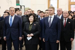 Coreia do Norte apoiará a Rússia até a 'vitória' na Ucrânia, afirma chanceler