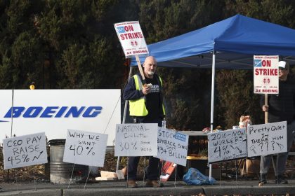 Sindicato da Boeing aceita acordo e anuncia fim de greve de sete semanas
