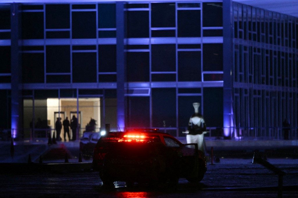 Homem tentou entrar com bomba no STF, diz vice-governadora do DF