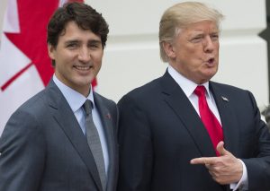 Preocupado com ameaças tarifárias, Trudeau se reúne com Trump na Flórida