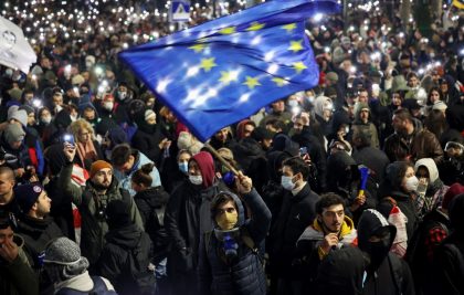 Mais de 100 manifestantes são presos em protesto pró-Europa na Geórgia