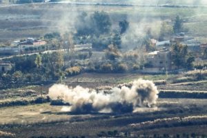 Exército israelense anuncia bombardeios contra Hezbollah no sul do Líbano