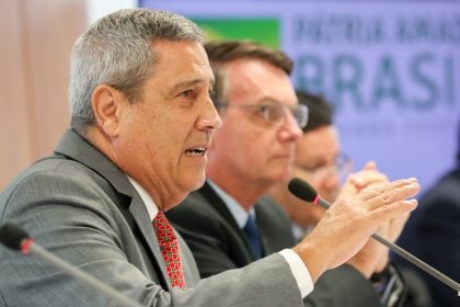 PGR defende manutenção da prisão de Braga Netto 