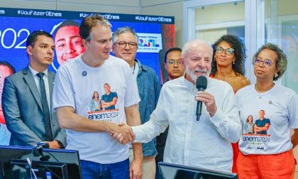 “Brasil só será um país rico quando estiver exportando sabedoria”, diz Lula sobre crescimento de inscritos no Enem