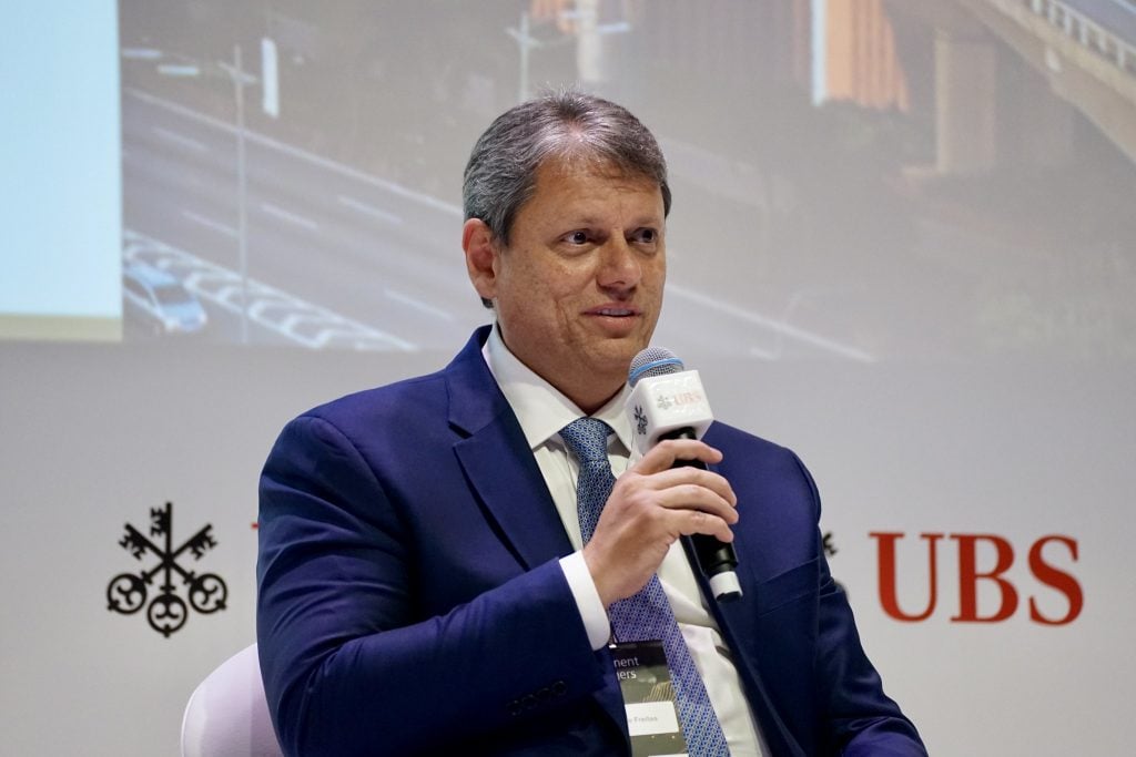 Tarcísio anuncia consulta pública para privatizar balsas em SP