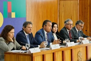 Ajustes no BPC visam diminuir judicialização, diz ministro Rui Costa