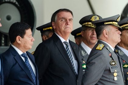 Denúncia conjunta ou fragmentada? Os caminhos caso a PGR decida enquadrar Bolsonaro por tentativa de golpe