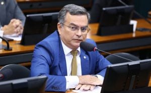 Comissão da Câmara aprova cirurgia para correção de orelhas proeminentes pelo SUS