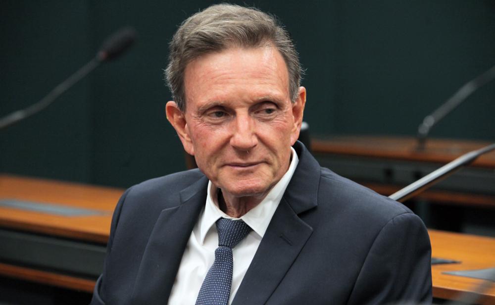 Lira volta a pautar PEC de Crivella que amplia a imunidade tributária de igrejas