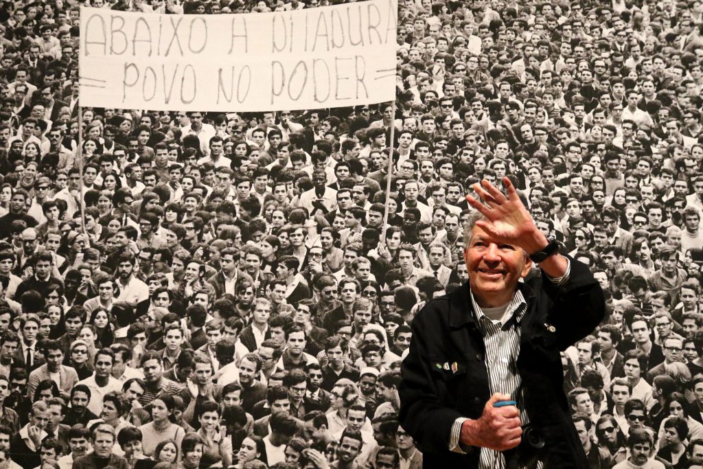 'Seu legado será lembrado': veja homenagens ao fotógrafo Evandro Teixeira