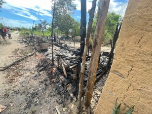 Invasores ateiam fogo em comunidade Pataxó no Sul da Bahia