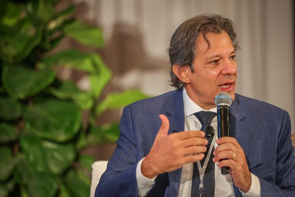 Como é praxe no bolsonarismo, Zema esconde a verdade, diz Haddad sobre críticas ao Propag