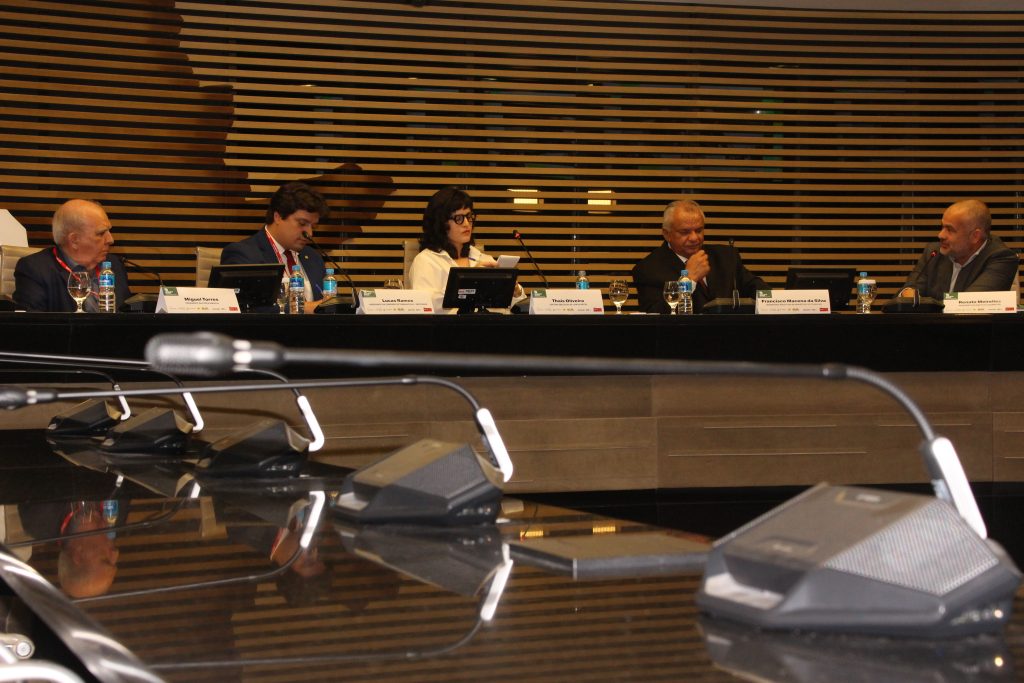 Debate promovido por CartaCapital discute impacto da informalidade e do avanço tecnológico no futuro do trabalho