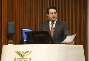 Ratinho Jr. envia projeto para privatizar Celepar, empresa de gestão de dados do Paraná