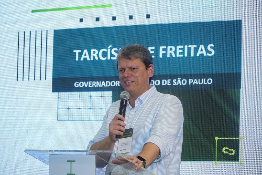 Assembleia aprova PEC de Tarcísio que corta o orçamento da Educação em São Paulo