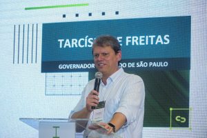 Assembleia aprova PEC de Tarcísio que corta o orçamento da Educação em São Paulo