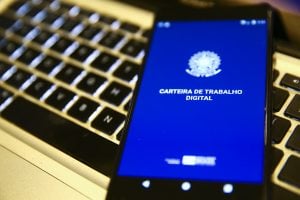 TST decide que reforma trabalhista pode retroagir e vale para contratos anteriores a ela