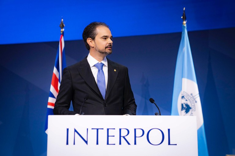 Assembleia-Geral da Interpol confirma nomeação de delegado brasileiro como chefe da organização