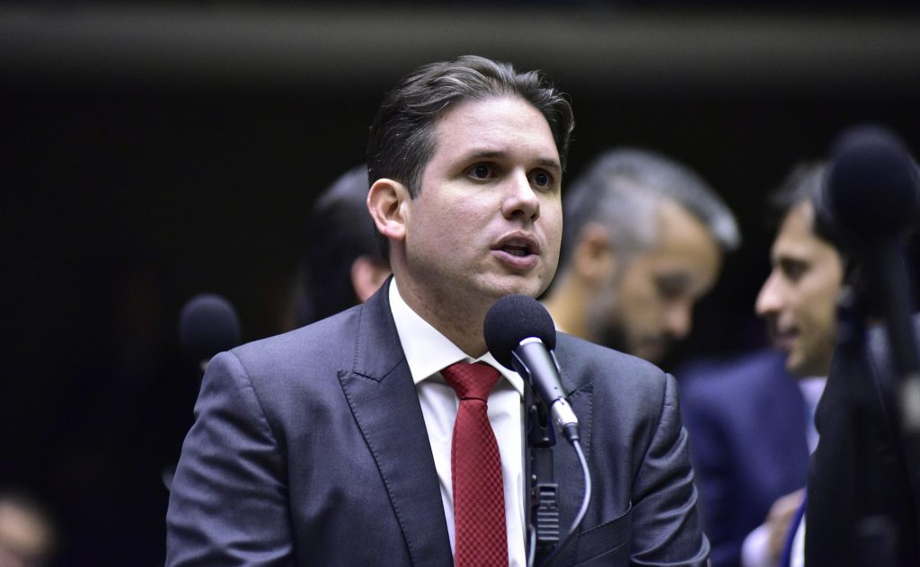 PDT declara apoio a Hugo Motta para sucessão de Lira na presidência da Câmara